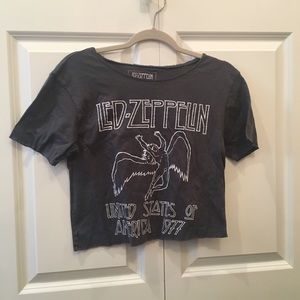 Led-Zeppelin ripped t-shirt